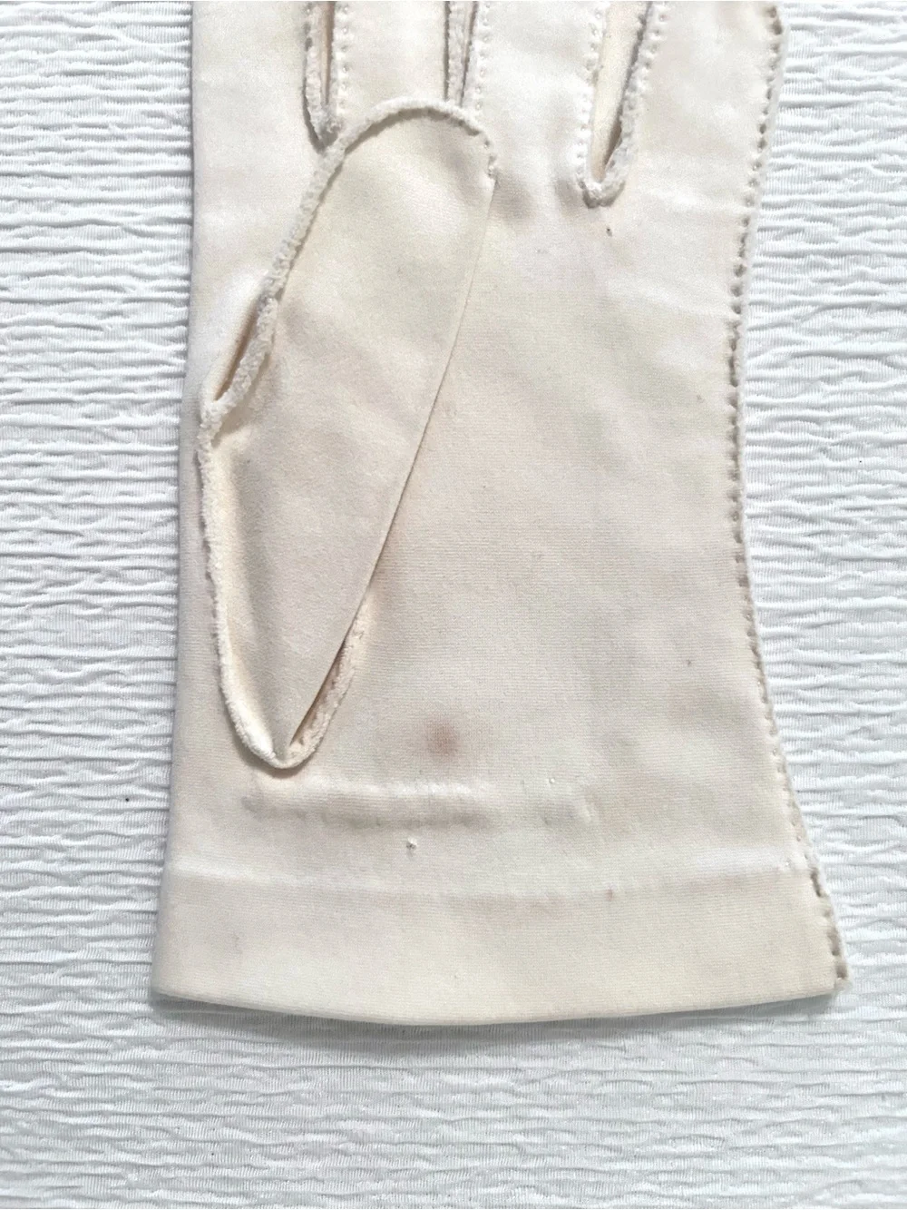 Vintage 50’s Women’s Ivory Wrist Length Hand Beaded Formal Wedding Gloves